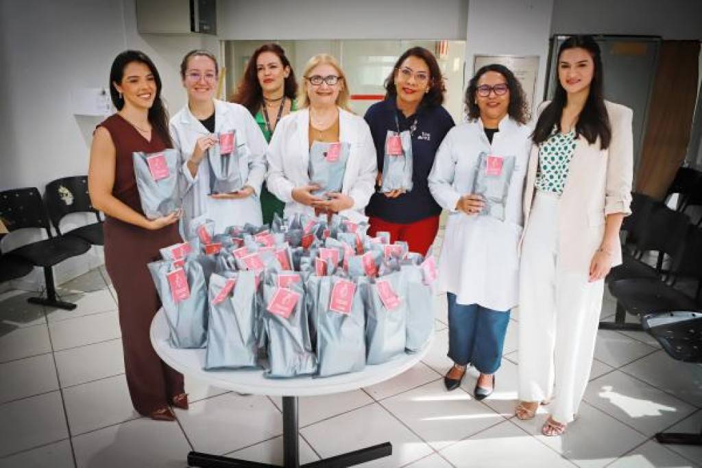 TCE-MT entrega kits de higiene ao Hospital Jlio Muller.