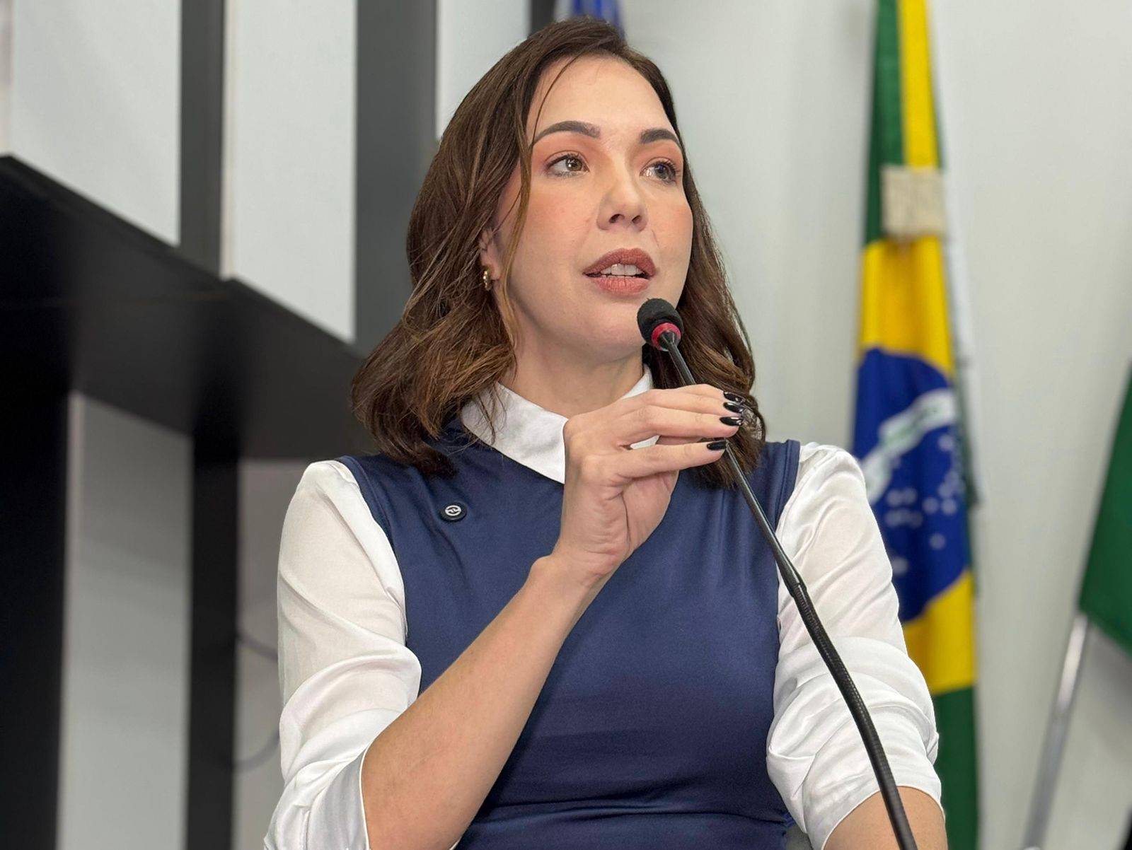Maysa Leo alerta para erotizao infantil e cobra aes efetivas do municpio