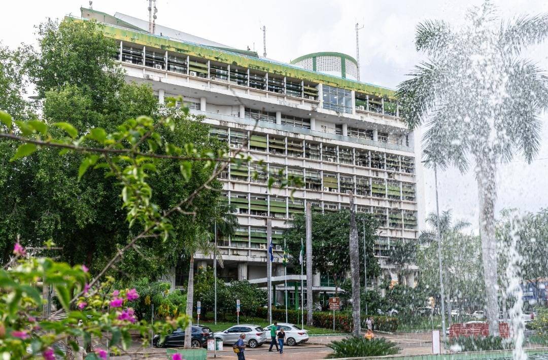 MENSAGEM DO EXECUTIVO  Vereadores anulam emprstimo que geraria R$ 278 milhes de juros.  