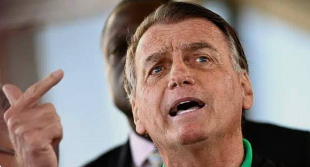 PF identifica movimentao de R$ 44,3 milhes nas contas de Jair Bolsonaro em dois anos.