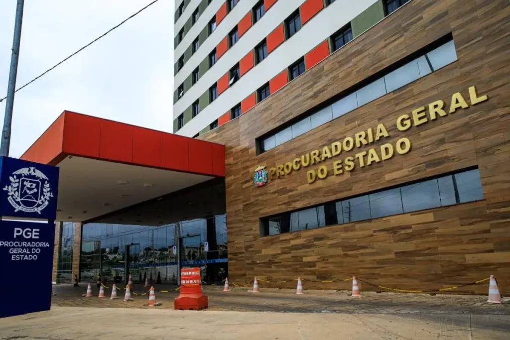 PGE abre inscries para concurso com 15 vagas de procurador em Mato Grosso