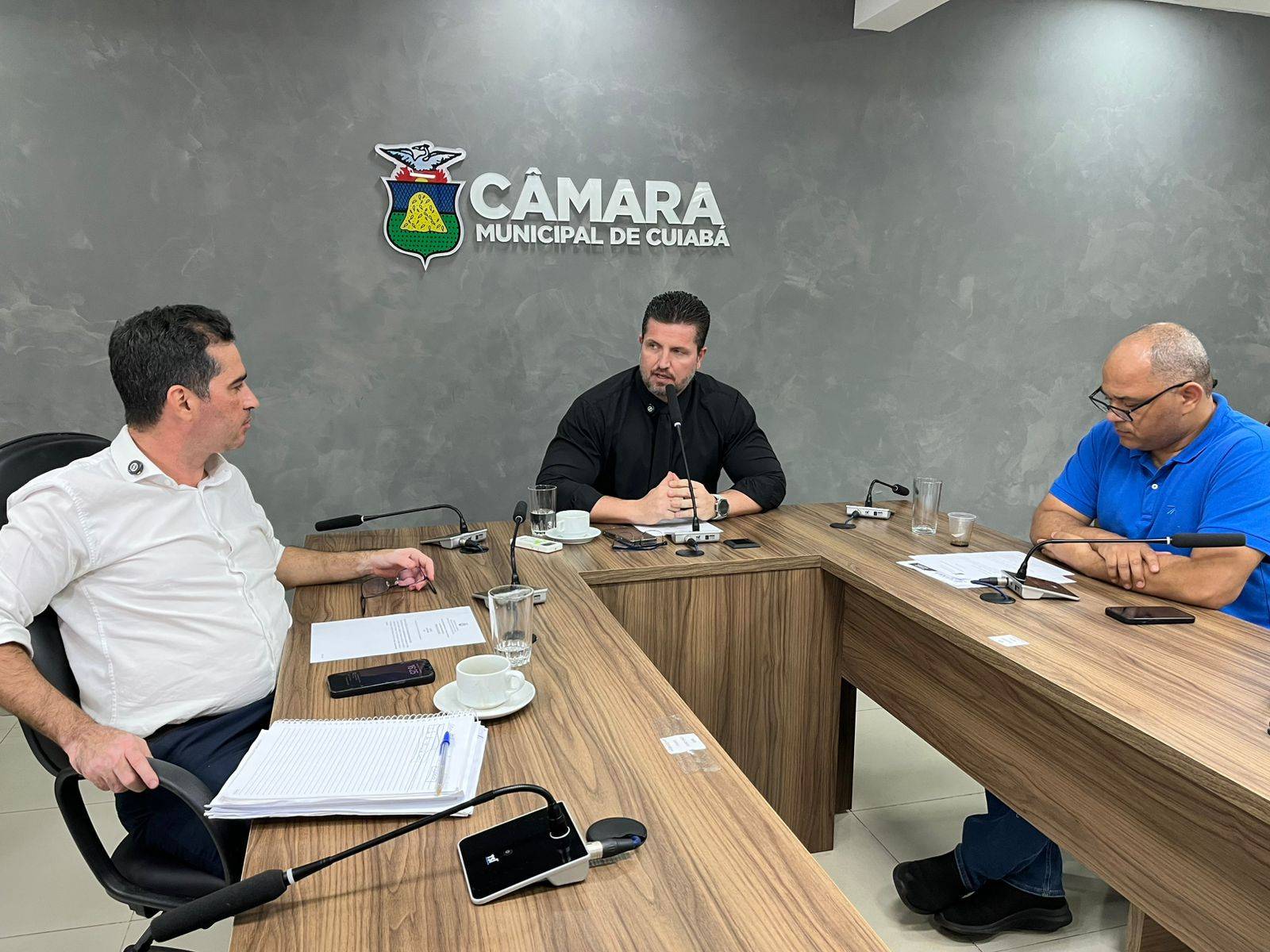 Comisso da Criana aprova parecer favorvel  proibio de lcool em festas escolares.