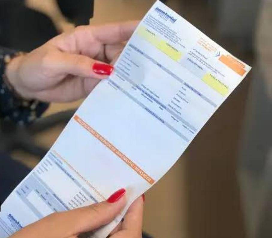 Aneel reduz bandeira para vermelha 1 na conta de luz em outubro Consumidor ainda pagar adicional no ms.