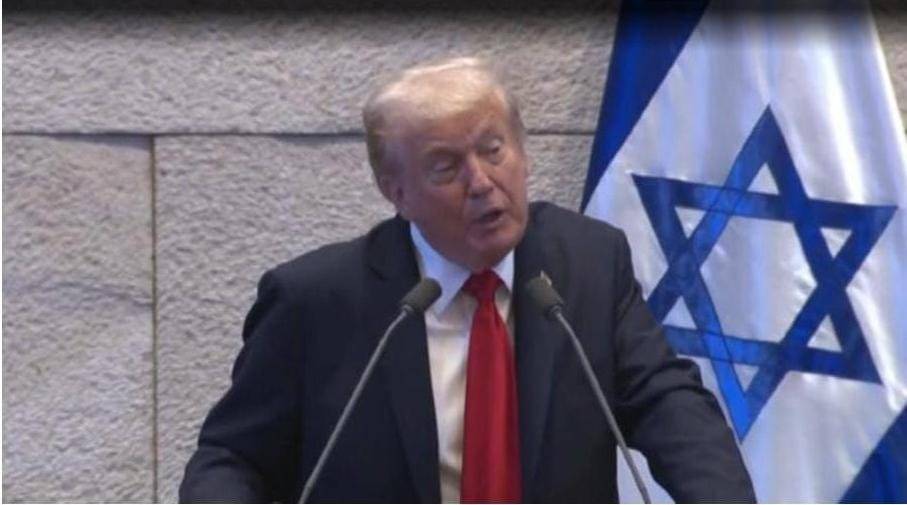 Em Israel, Trump fala em fim de uma era de terror e morte.