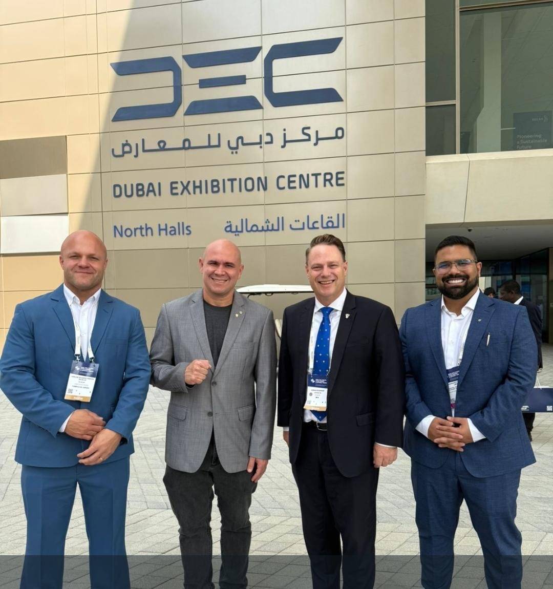 Prefeito fortalece laos com empresrios dos Emirados rabes em visita a Dubai