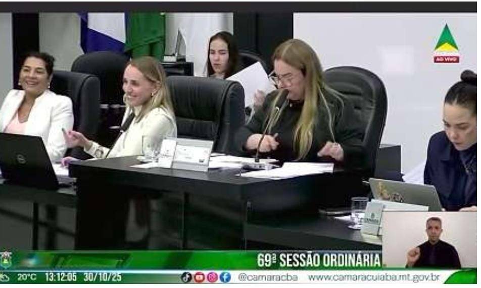 Vereadora de Cuiab pede desculpas aps gesto polmico em plenrio