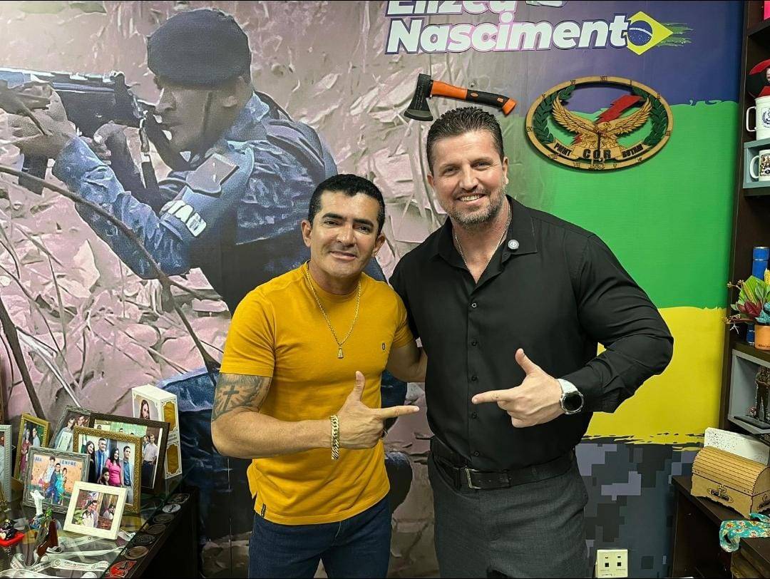 Bolsonaristas de carteirinha chamam Carlos Bolsonaro para ser senador por Mato Grosso e barrar caroneiros