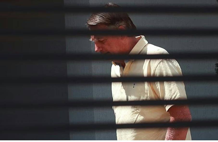 Bolsonaro poder cumprir quarentena mdica de 10 dias se for levado  Papuda.