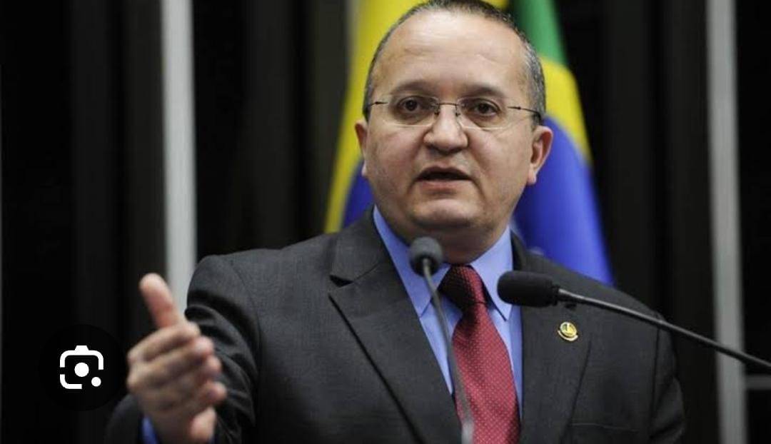 Pedro Taques deve assumir comando do PSB em Mato Grosso aps articulao.