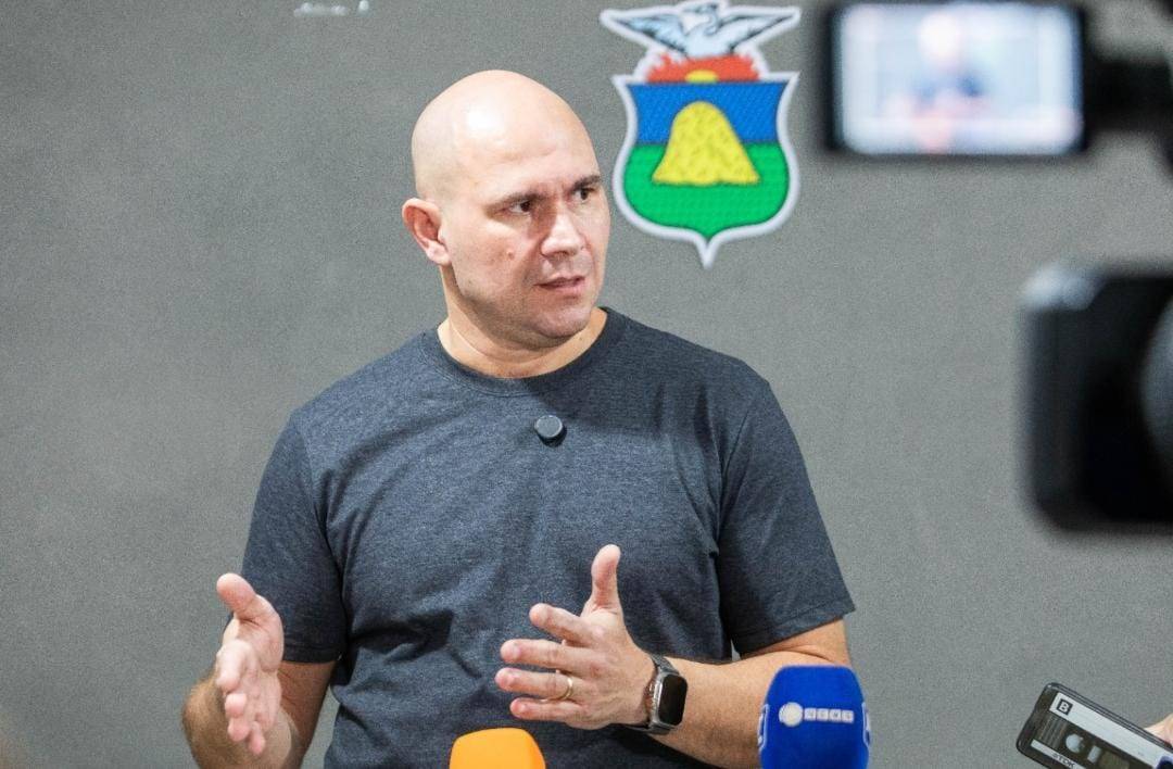 Prefeito apresenta travas de atualizao do IPTU e esclarece regras