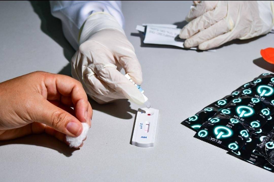 Cuiab refora preveno, amplia testagens e mantm 100% de adeso ao tratamento para HIV