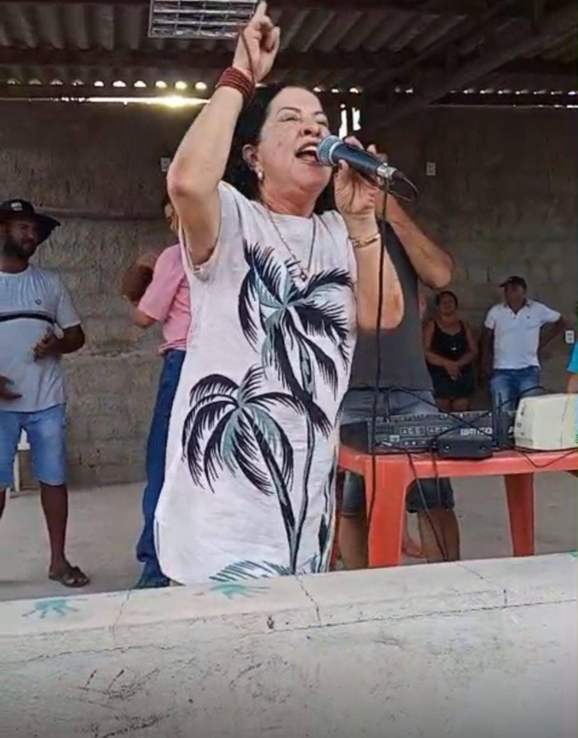 Baixinha acompanha tratativas de desapropriaes no Contorno Leste.