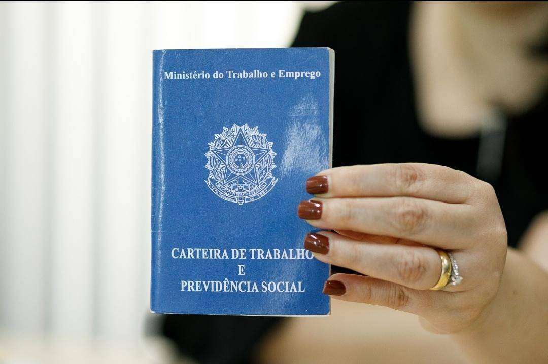 Sine oferece 26 vagas para servente de obras sem experincia e salrio de R$ 2 mil mais benefcios