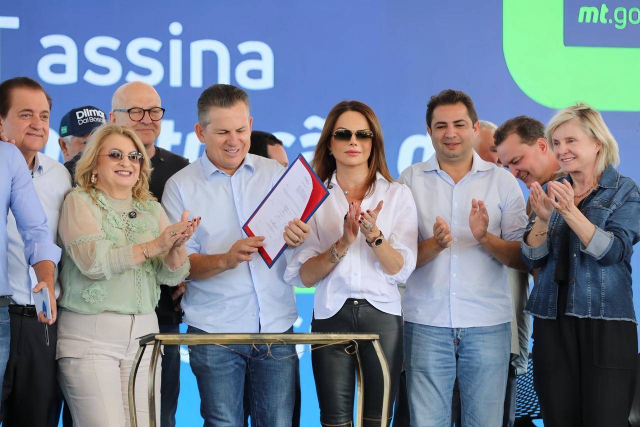 Prefeita de Alto Taquari destaca atua��o social de Virginia Mendes