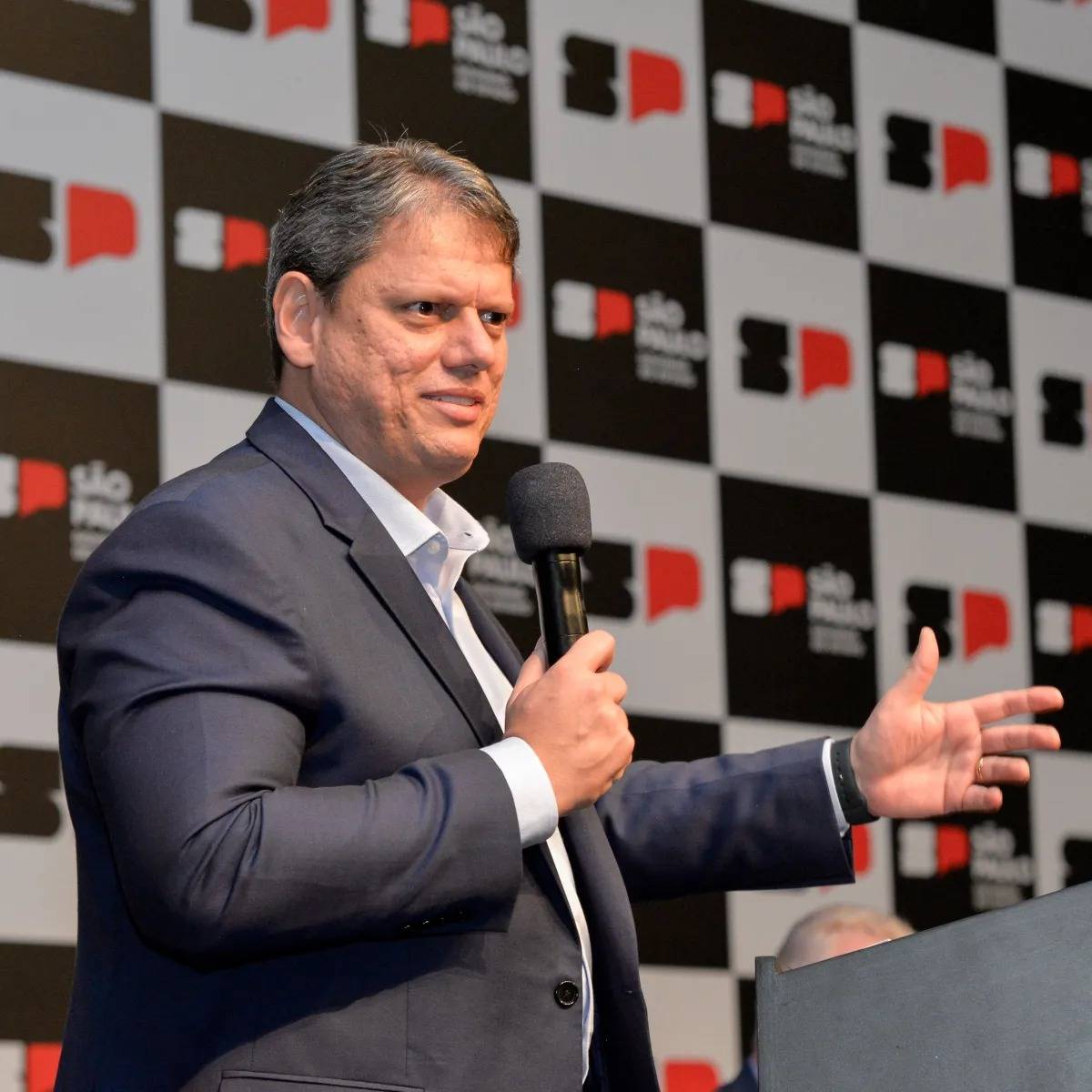 Tarc�sio descarta Planalto e oficializa pr�-candidatura � reelei��o em S�o Paulo