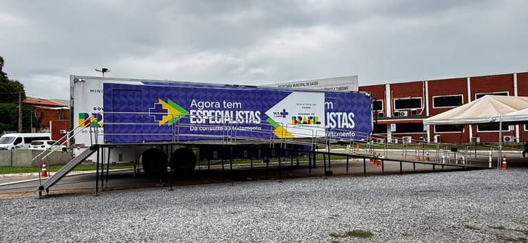 Em sete dias, carreta da Sa�de da Mulher do programa Agora Tem Especialistas j� atendeu mais de 400 mulheres em V�rzea Grande