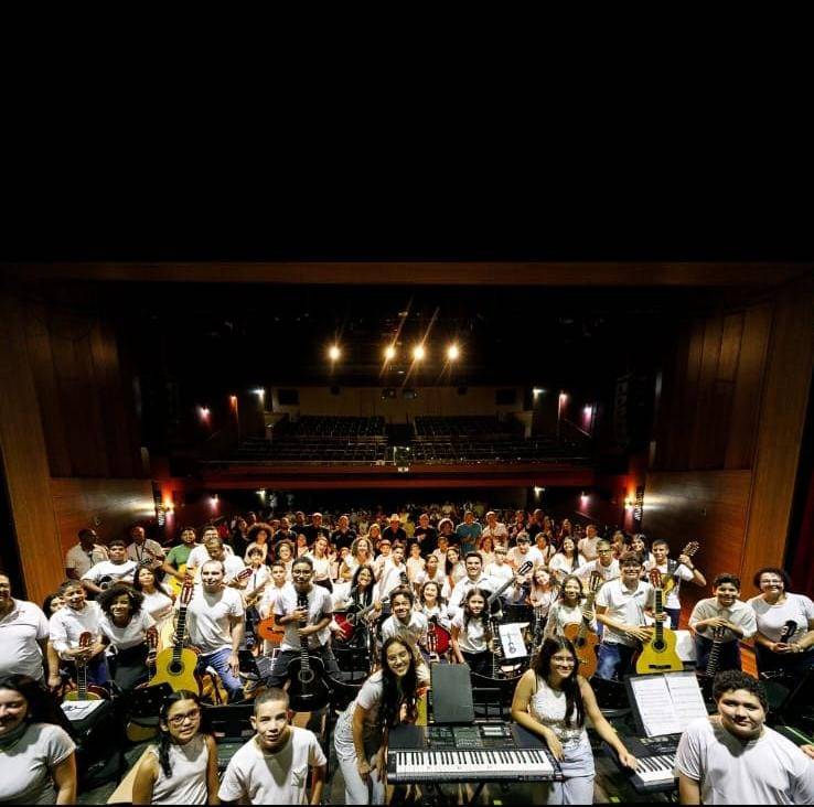 Escola Municipal de M�sica est� com as inscri��es abertas para v�rios instrumentos e canto