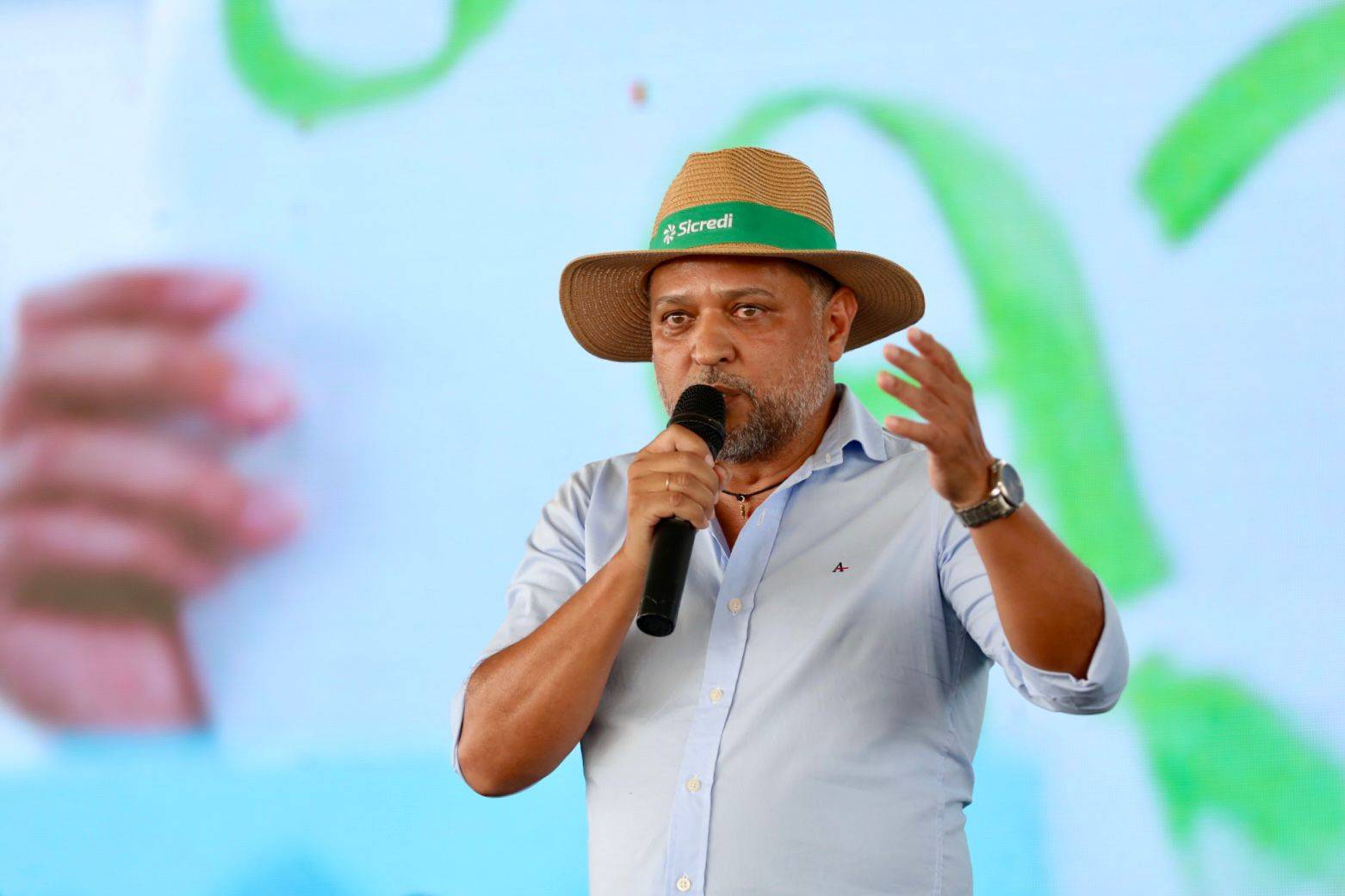 Prefeito de Reserva do Cabaçal elogia ações sociais lideradas por Virginia Mendes em Mato Grosso