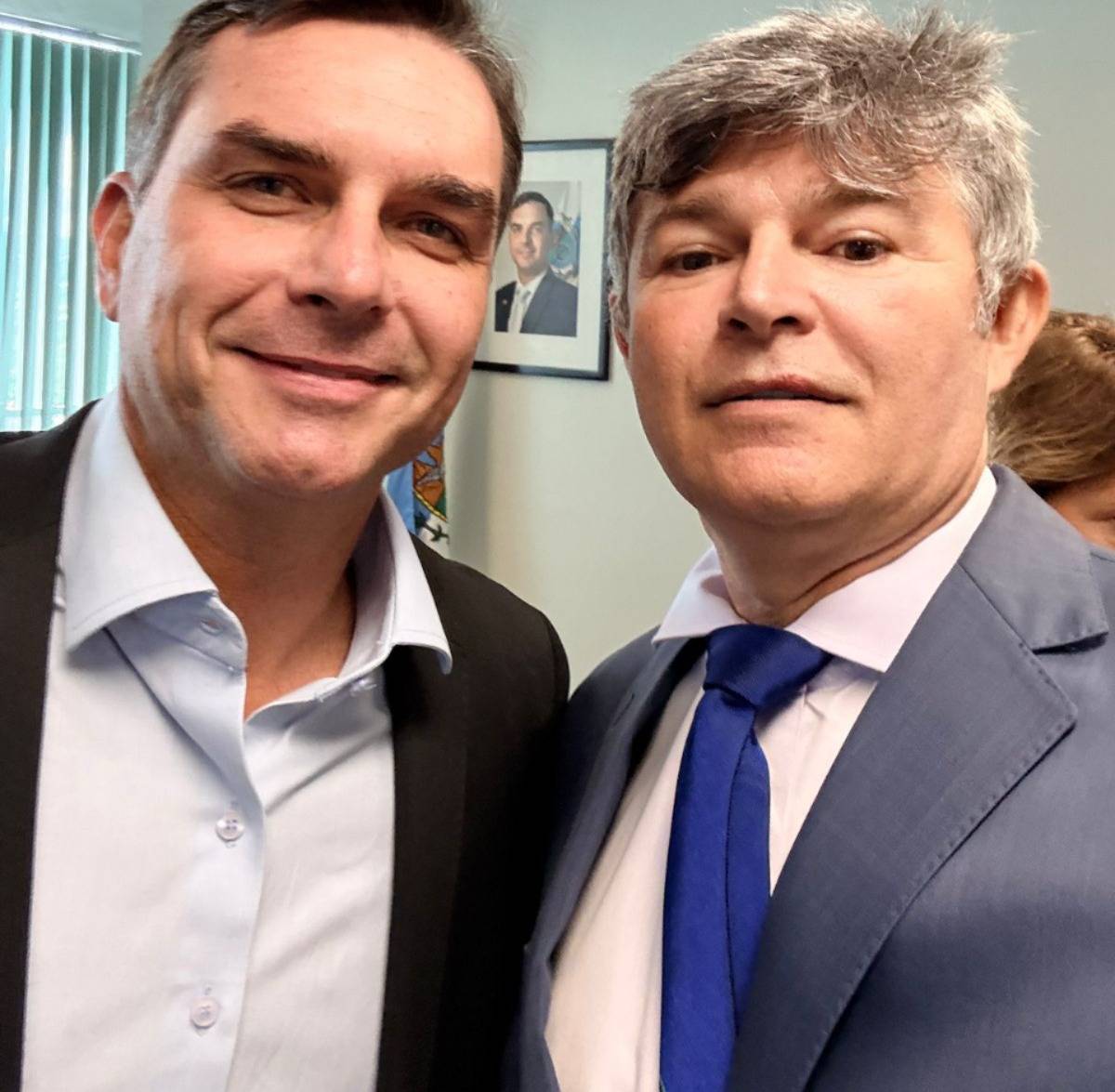 Vinda de Flávio Bolsonaro a Mato Grosso é adiada por ajuste de agenda