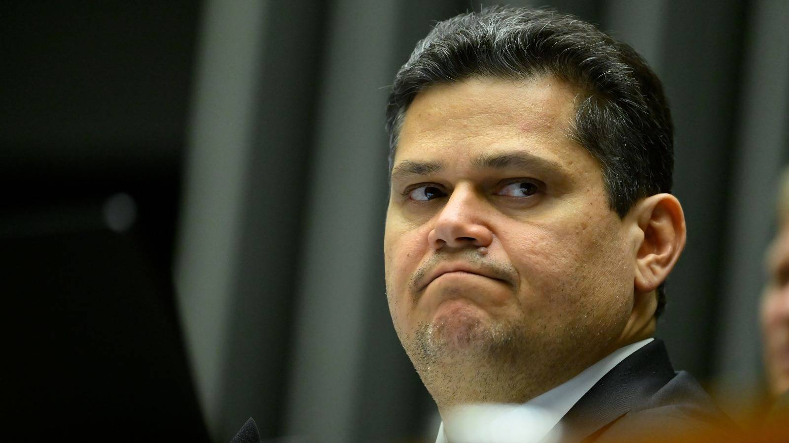 Davi Alcolumbre promulga Lei da Dosimetria que pode reduzir penas de condenados do 8 de Janeiro