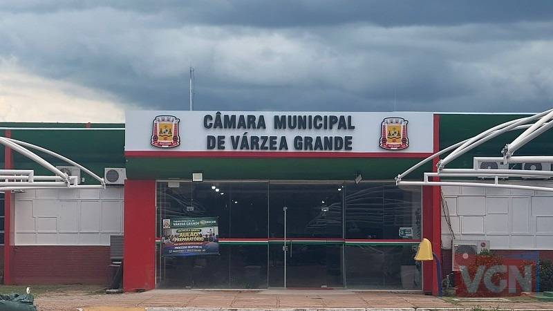 JUSTI�A SUSPENDE ELEI��O ANTECIPADA DA MESA DIRETORA DA C�MARA DE V�RZEA GRANDE
