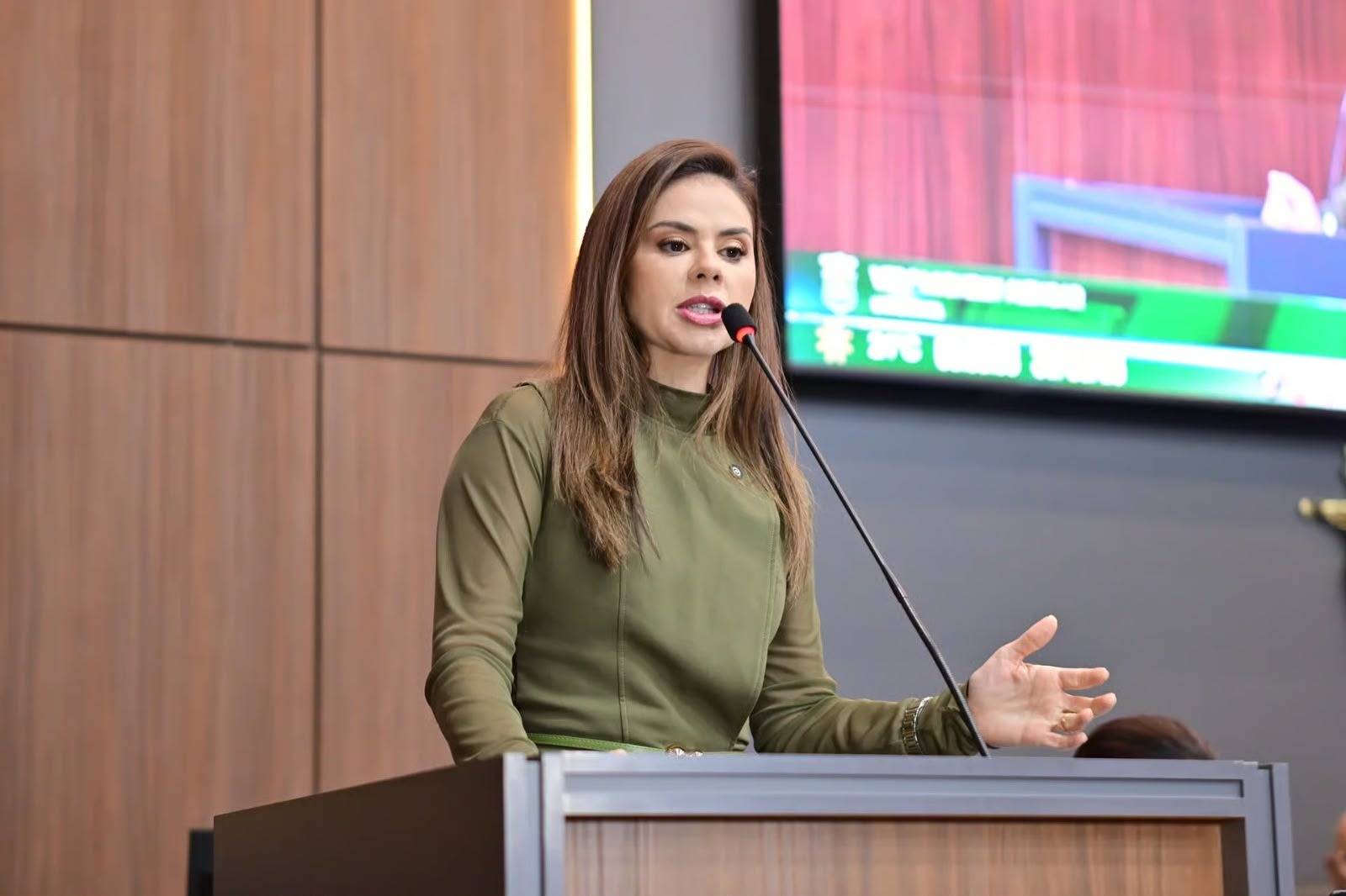 Michelly Alencar desponta como nome forte para compor chapa com Pivetta