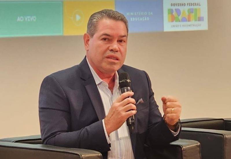  Presidente do TJMT autoriza retorno de Silvio Fidelis � Secretaria de Governo de VG