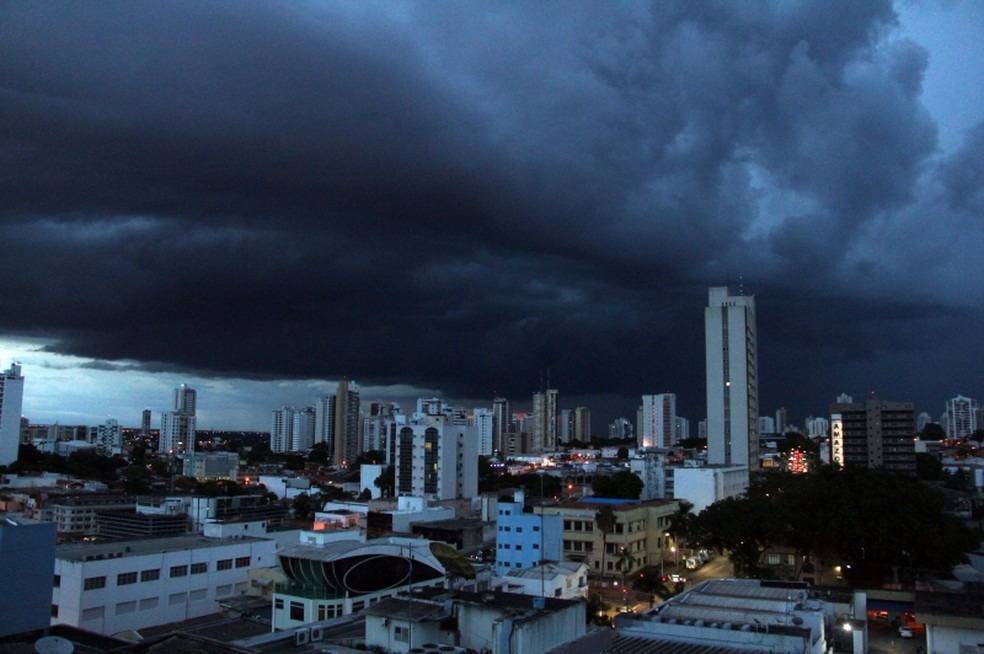 Inmet coloca 100 munic�pios de Mato Grosso sob alerta de tempestade e poss�vel granizo