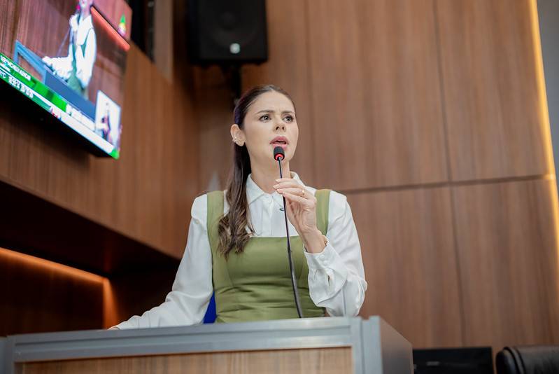 Michelly Alencar critica den�ncia no MP contra ora��o do Pai Nosso em escola e defende a liberdade religiosa