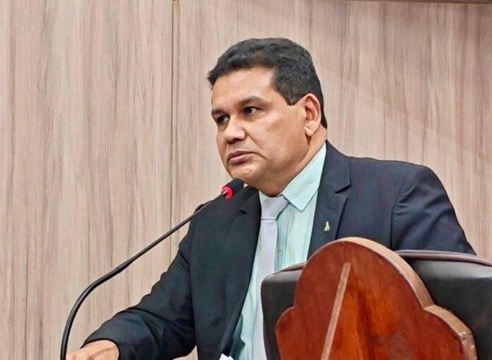 Caio relata oferta de R$ 100 mil por voto para reeleger Wanderley na C�mara de VG