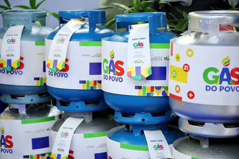 Governo federal nega cortes no Bolsa Fam�lia e no G�s do Povo ap�s boatos nas redes