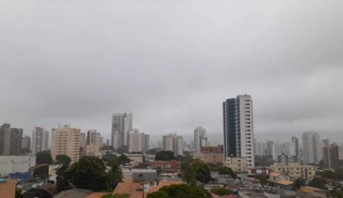 Frente fria chega a Mato Grosso e derruba temperaturas em até 15°C a partir de domingo.