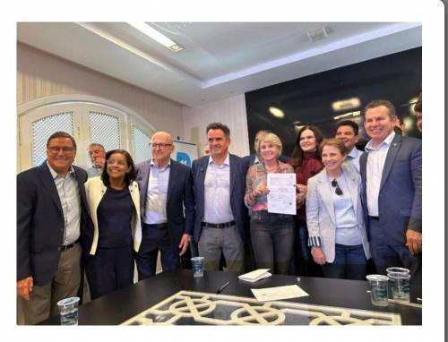 Com filiação de Buzetti, oposição passa a ter maior bancada no Senado.