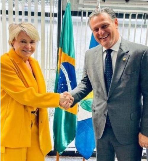 Buzetti diz ter levado vácuo de Fávaro após saída do PSD.