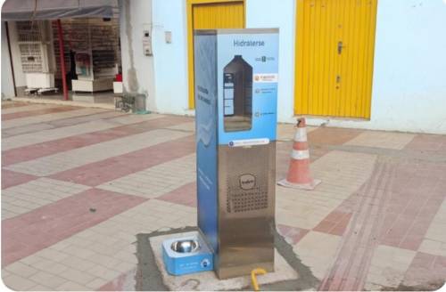 Acesso à água potável: Cuiabá instala bebedouros públicos com foco na população em situação de rua.