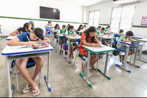 ATENÇÃO Rematrícula nas escolas de Cuiabá será automática no dia 20 de outubro.