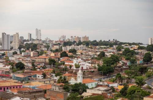 CUIABÁ REGULA Agência reguladora notifica Águas Cuiabá após vazamento que causou acidente com repórter.