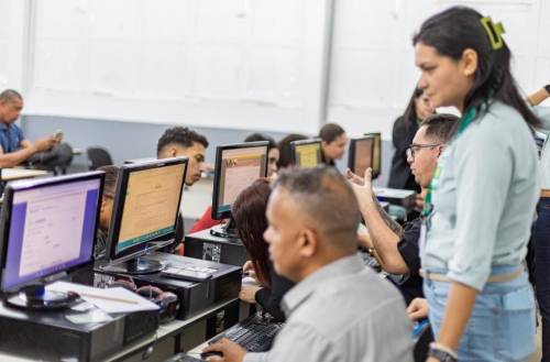 Feira Emprega Transporte 2025 oferece mais de 2 mil vagas com contratação imediata em Cuiabá