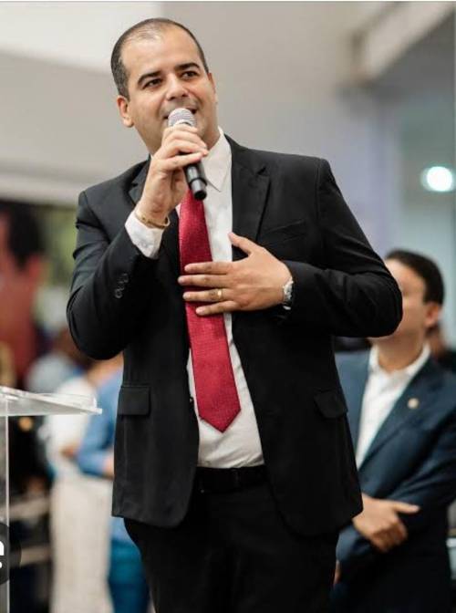 Lei incentiva o uso consciente da internet e combate à dependência digital nas escolas de Cuiabá.