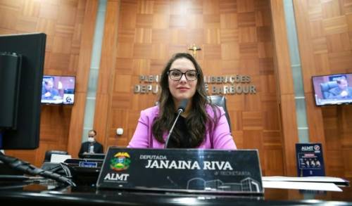 Após sofrer importunação sexual, Janaina Riva cobra regulação das redes sociais.