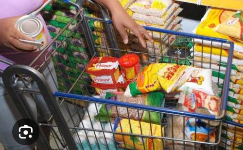 Cuiabá acumula mais uma queda de preço na cesta básica.