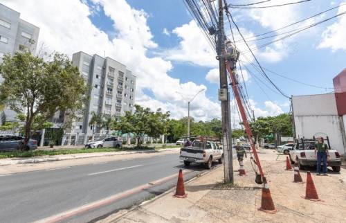 Ação da Prefeitura de Cuiabá e Energisa retira mais de uma tonelada de fios em desuso