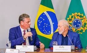 Não sabe usar tornozeleira, tem que ficar preso