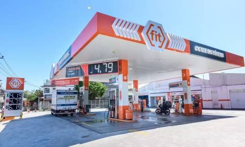 Megaoperação Poço de Lobato mira Grupo Refit por fraude bilionária em combustíveis; prejuízo mensal de R$ 350 mihões.