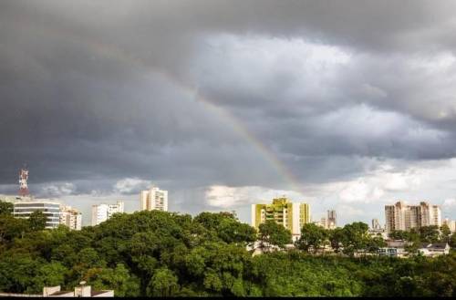 Cuiabá permanece em alerta para tempestades; risco de chuvas intensas atinge todos os municípios de MT