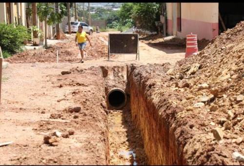 Obras de pavimentação estão paralisadas por falta de repasses federais em Cuiabá